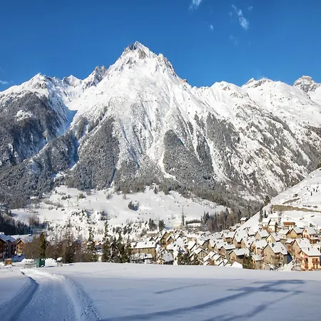 With Parking In شقة Val Cenis